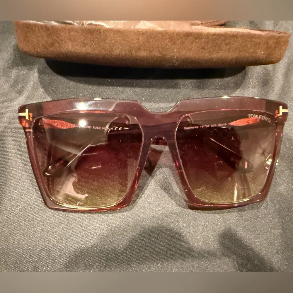 Tom Ford Sabrina-02 (FT0764) sunglasses with case and dusty - Picture 5 of 15